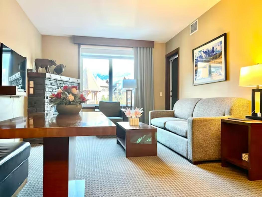Falcon Crest Lodge 1 Bedroom Condo With Gym & Hot-Tubs & Mountain View Canmore Kültér fotó