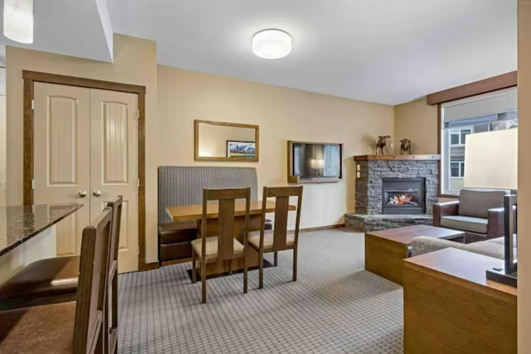 Falcon Crest Lodge 1 Bedroom Condo With Gym & Hot-Tubs & Mountain View Canmore Kültér fotó