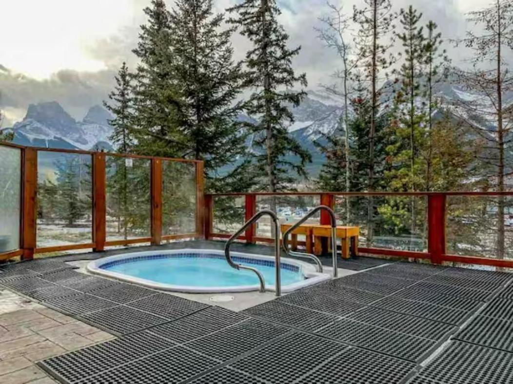Falcon Crest Lodge 1 Bedroom Condo With Gym & Hot-Tubs & Mountain View Canmore Kültér fotó