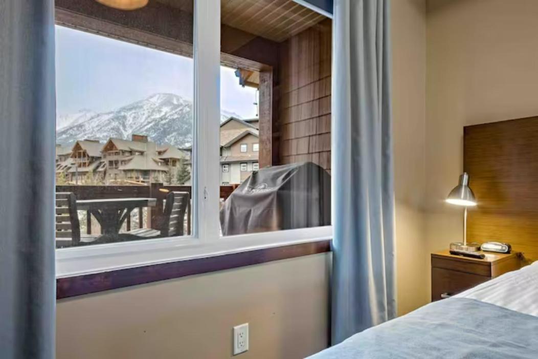 Falcon Crest Lodge 1 Bedroom Condo With Gym & Hot-Tubs & Mountain View Canmore Kültér fotó