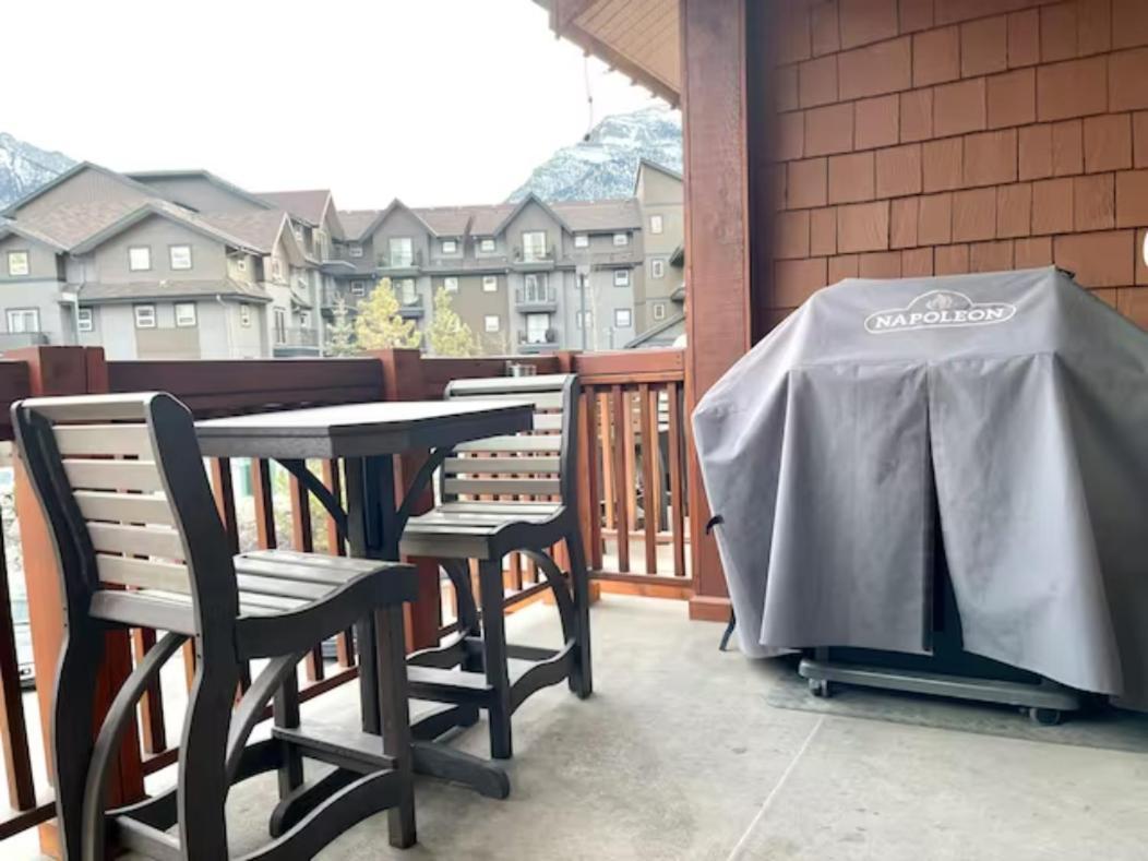 Falcon Crest Lodge 1 Bedroom Condo With Gym & Hot-Tubs & Mountain View Canmore Kültér fotó